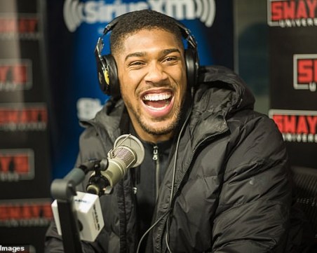 Джошуа разкри кога ще нокаутира Милър, чака мач и с Усик