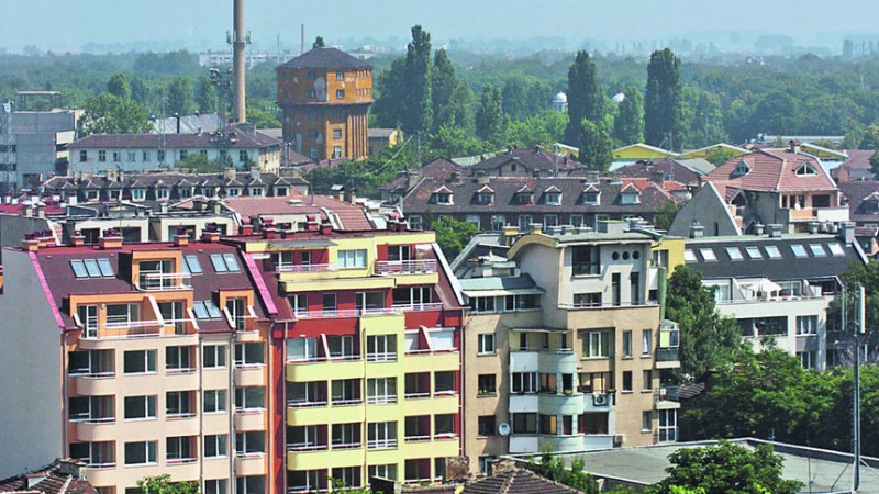 Кога ще поевтинеят жилищата в София? Предприемачите казват