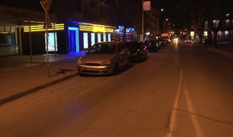 Пиян шофьор на автобус потроши кола в Асеновград СНИМКА