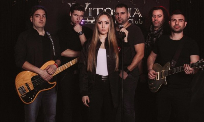 16-годишната Дара Екимова ще пее песни на баща си Дими