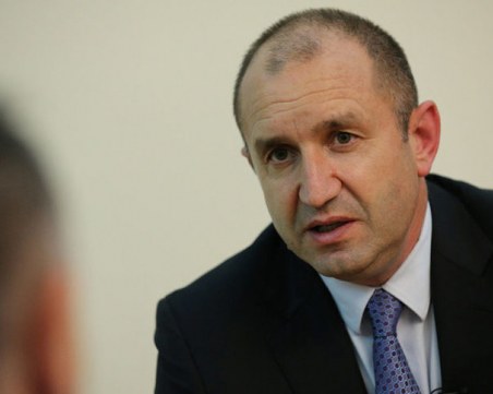 Каква България иска Радев? Такава, в която младите да искат да живеят!