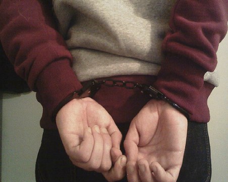 Тийн терор във Враца: 15-годишен преби двама свои набори