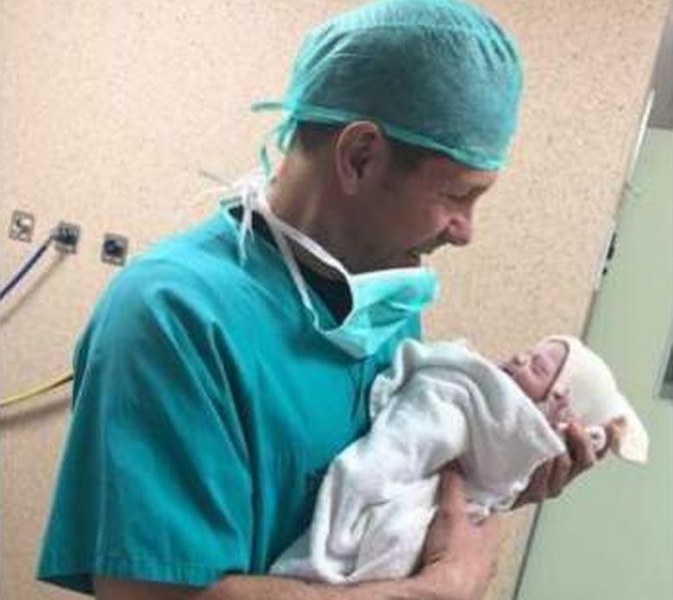 Футболен фен пожела тежка болест на новороденото дете на Чоло Симеоне и смъртта му