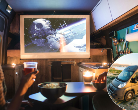 Момиче заряза офиса и 