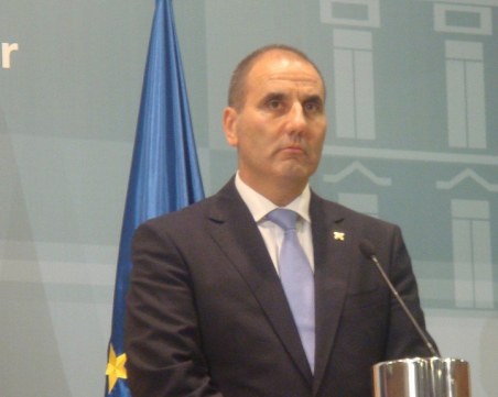 Според Цветанов БСП не иска Македония в НАТО