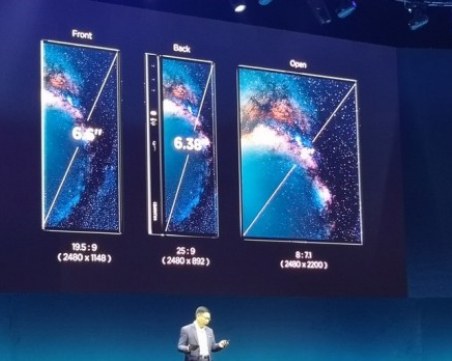 Huawei представи нов сгъваем 5G смартфон