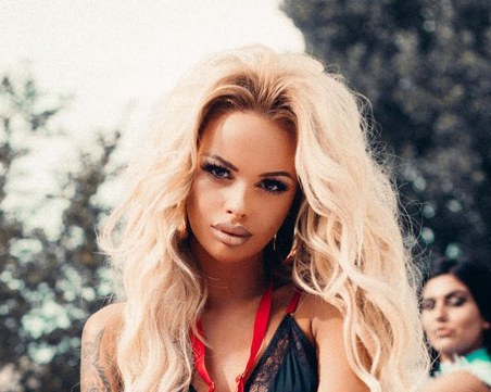 Скандал! Сузанита преби момиче в дискотека, изпрати го в болница