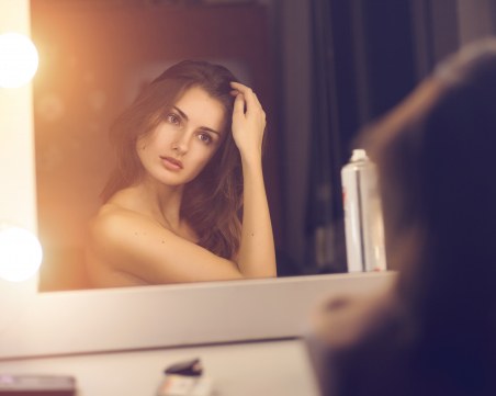 Зодиите, които прекарват най-много време пред огледалото