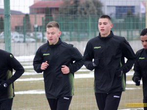Двама юноши с дебютна тренировка с мъжете на Ботев