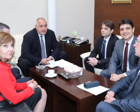 Бизнесът на среща с Бойко Борисов: Иска промени в Наредбата за касовите апарати СНИМКИ