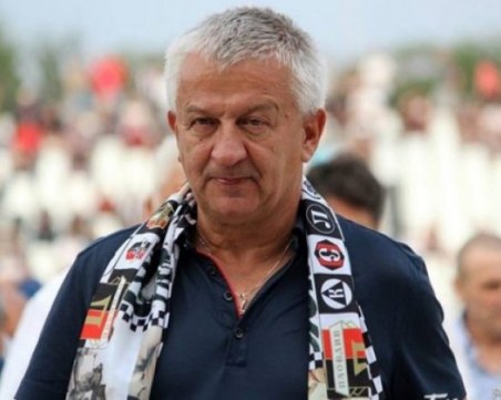 Христо Крушарски празнува рожден ден днес