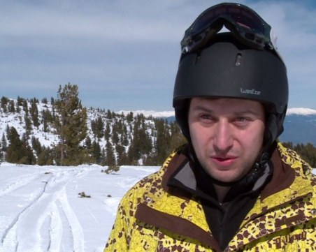 Кой е той? Кой разкряка жабите на Беър Грилс?