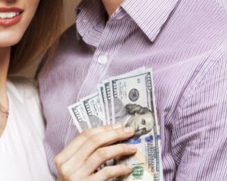 Най-добрият път на жената към милиардите - да се омъжи за богат мъж