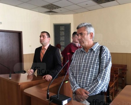 Пловдивският професор, искал 600 лева за взимане на изпит, застава пред съда