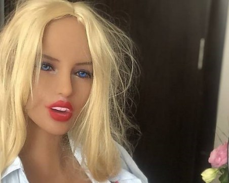 Ема или Джазма, изберете си... 140 лева едночасов гумен кеф! СНИМКИ