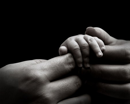 С ласка, с любов, с дом! За 7 г. 3844 български сирачета с мама и тате