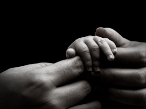 С ласка, с любов, с дом! За 7 г. 3844 български сирачета с мама и тате