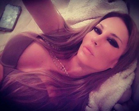 Ексмоделка на Плейбой е открита мъртва в леглото си след бурно парти