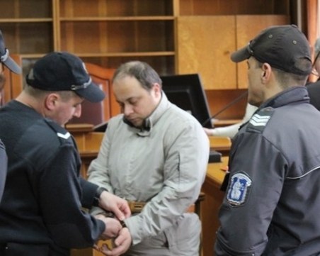 Мъжът, убил баба си с дървен кол във Велинград, остава в ареста