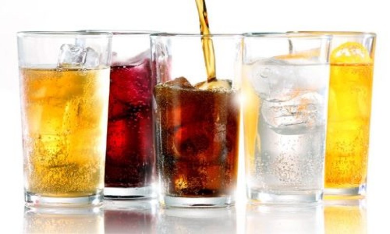 Газираните напитки започват да влияят на тялото за минути