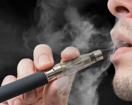 На борба с дима! Забраняват наргилета, бездимни и е-цигари на закрито?