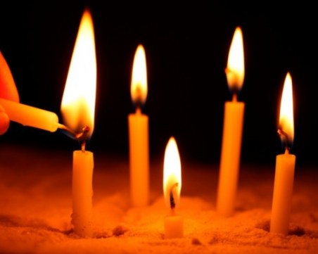 Днес е Голяма Задушница, почитаме паметта на мъртвите