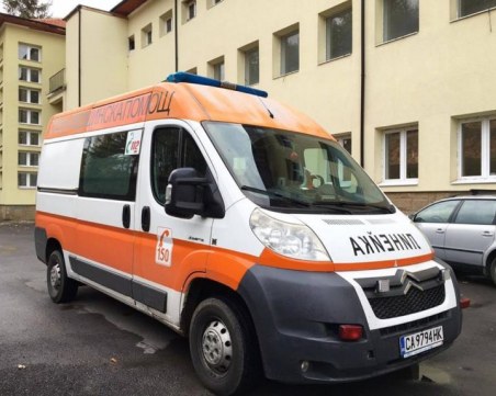 Жесток побой - момчета счупиха черепа на мъж във врачанско село