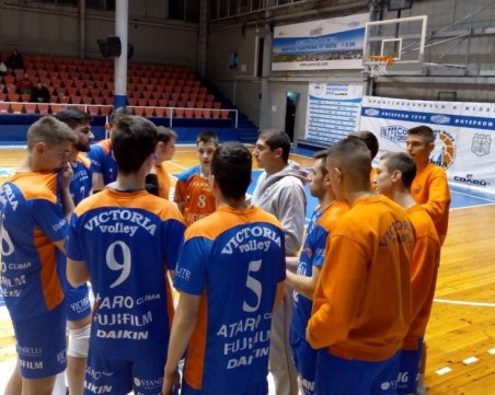 Виктория Волей с драматична загуба, играе със Славия на плейофа