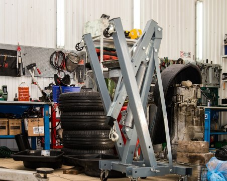 Автосервизи губят хиляди левове и работници заради фалита на 