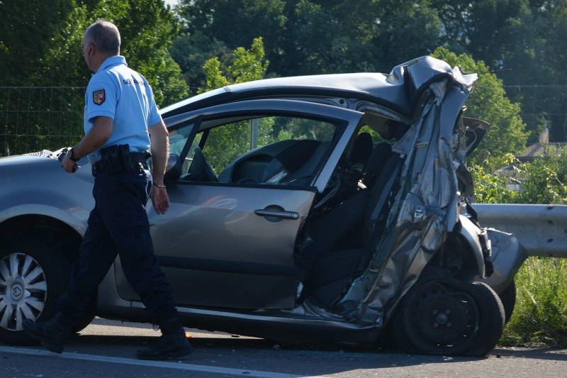 Мъж загина при катастрофа между 2 коли във Варна