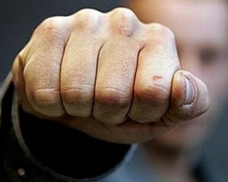 Бащата, пребил дъщеря си във Варна, се ядосал заради изчезнали пари