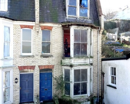 Къща на ужаса за 45 хиляди паунда: Не е за хора със слаби сърца СНИМКИ