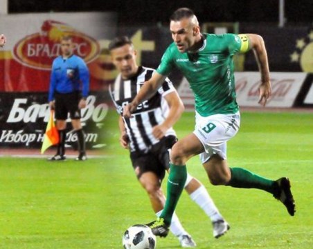 Мартин Камбуров подписа нов договор с Берое