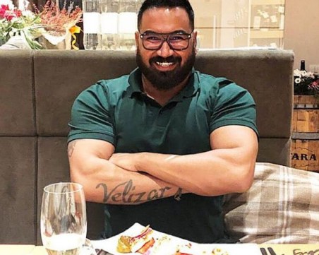 Азис на 41: Майка ми ми казваше, че като порасна, ще избелея