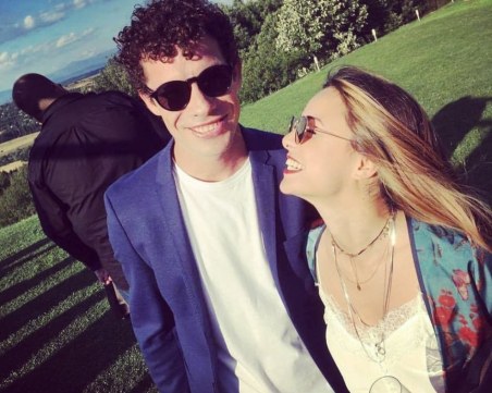 Бахаров не бил се бил бил. Приятелката му написа: Обичаме се!