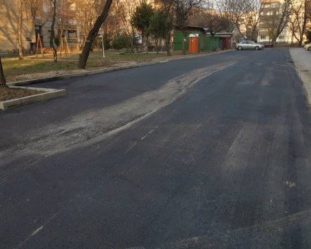 Изградиха паркинг с над 60 места в район 