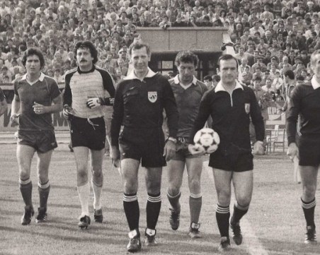 Тъжна вест споходи футбола ни - почина известен съдия