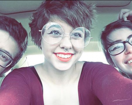 Булка се загаджи с шаферка на сватбата си, съпругът е доволен СНИМКИ