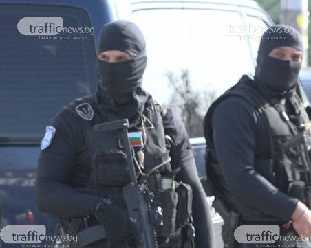 Двама полицаи и дузина Гольовци с обвинения след акцията в 