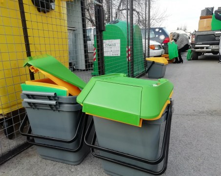 Кофи за катерушки?! Еко кауза на Столичната община или извиване на ръце?