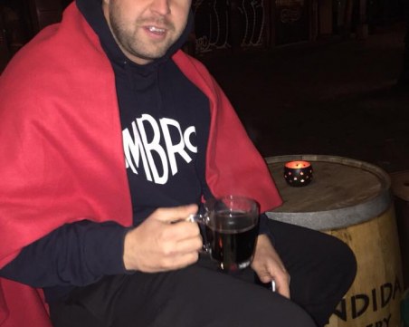 Задържаха дилъра Шекера по време на наркосделка в Пловдив