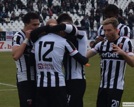 Локо с втора поредна разгромна победа на Лаута ВИДЕО