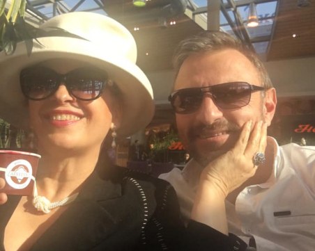 Г-жа Искрено и лично с нова любовна афера! Този път с 9 години по-млад от нея мъж СНИМКИ