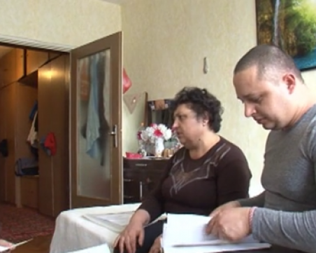 Полицейски произвол в Плевен? Майка и син с жалба срещу униформените