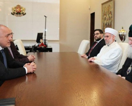Премиер, патриарх и мюфтия се разбраха: Вероизповеданията – без дългове!