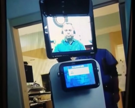 Зловещата истина от екрана на един робот към 79-годишен пациент: Умирате! ВИДЕО