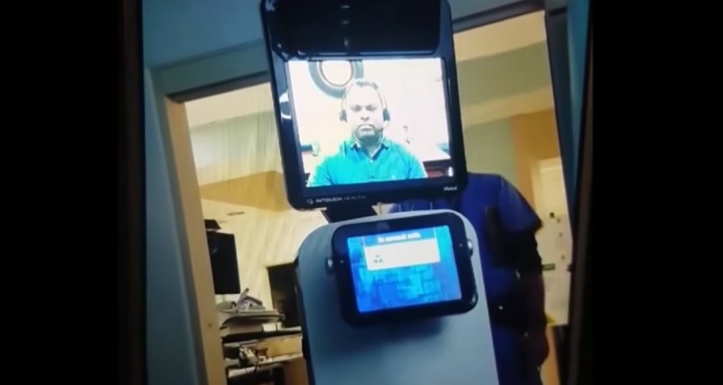 Зловещата истина от екрана на един робот към 79-годишен пациент: Умирате! ВИДЕО