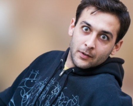 Актьорът Теодор Куков с разбита глава след полет от 4 метра