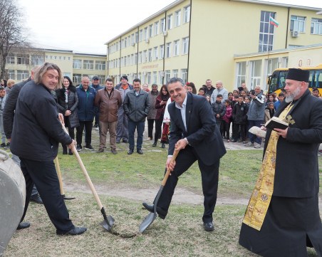 Дадоха старта на строежа на нова детска градина в село Калековец