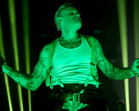 Официално: Кийт Флинт не издържал, сложил примката и се обесил!